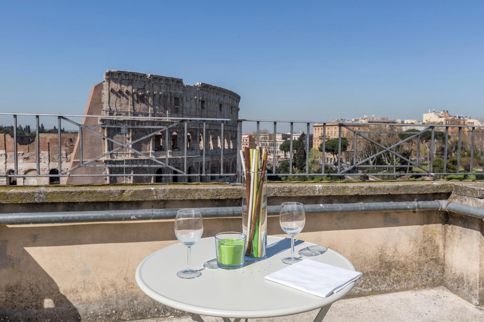 Eve Penthouse Colosseo Рим Екстериор снимка